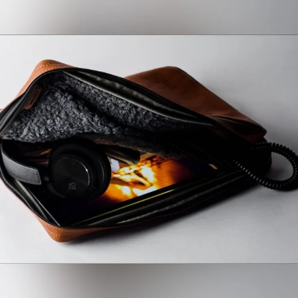 EUC Hardgraft Inside Laptop Case 15" - Picture 6 of 16